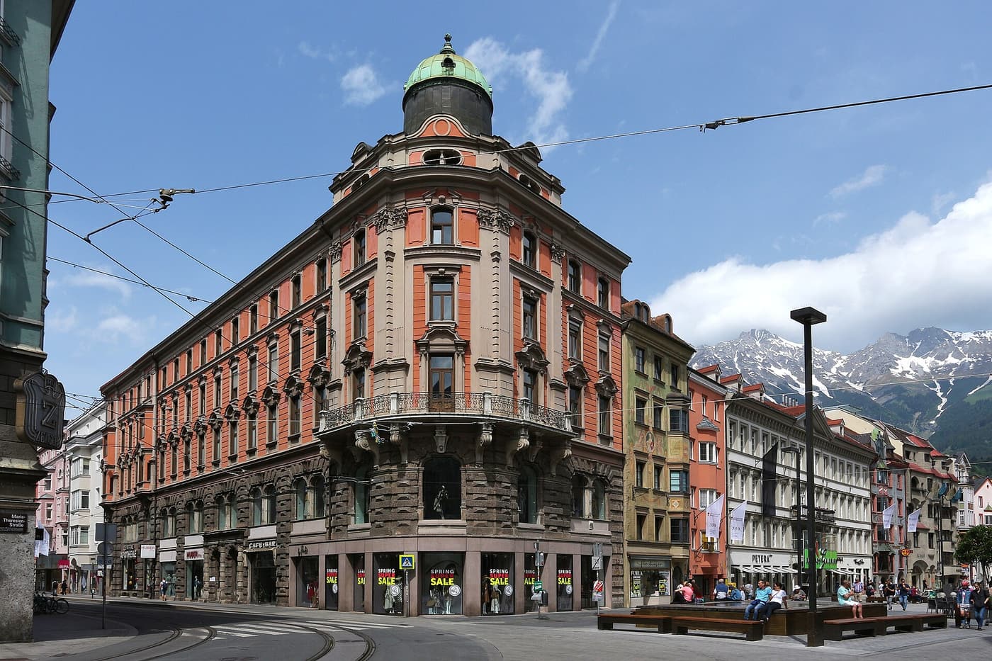 Maria-Theresien-Straße — the spine of the city