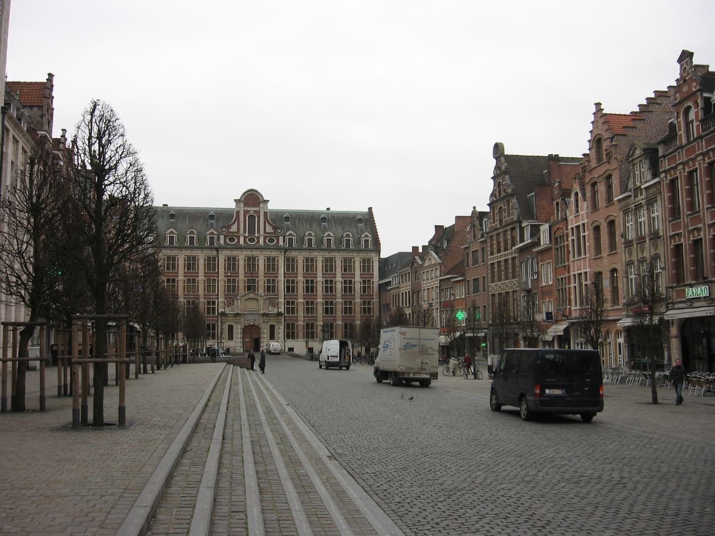 The Oude Markt rhythm