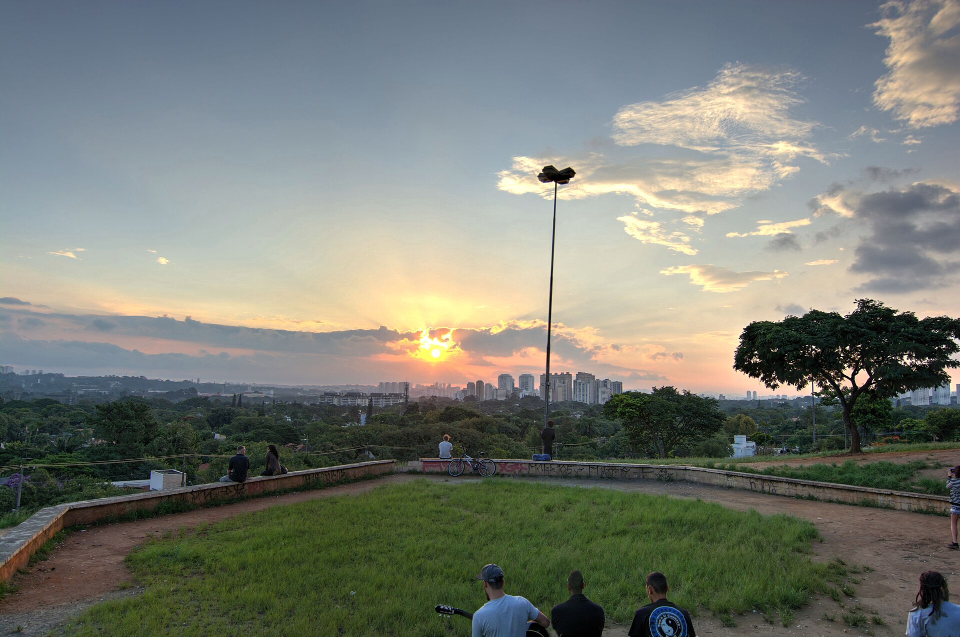 Praça Pôr do Sol